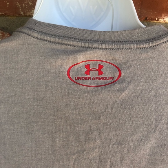 Under Armour gray short sleeve loose fit tee size Medium - Picture 6 of 8